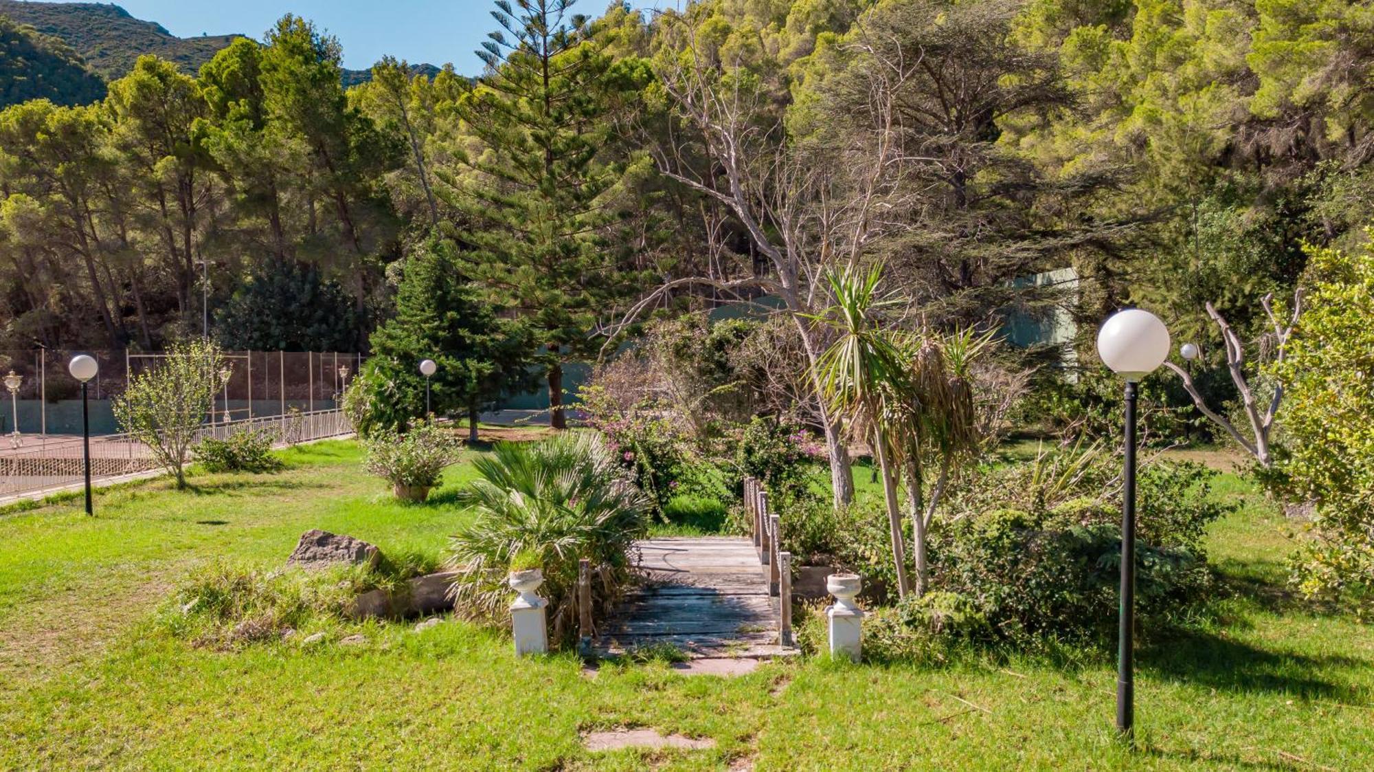 Villa Montgrau Llano de Gorra エクステリア 写真